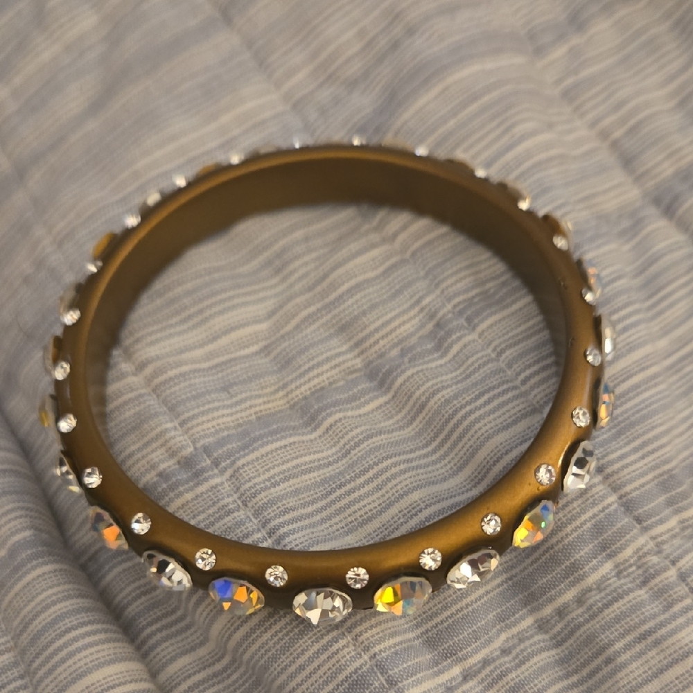 Elegant Gold Crystal Bracelet